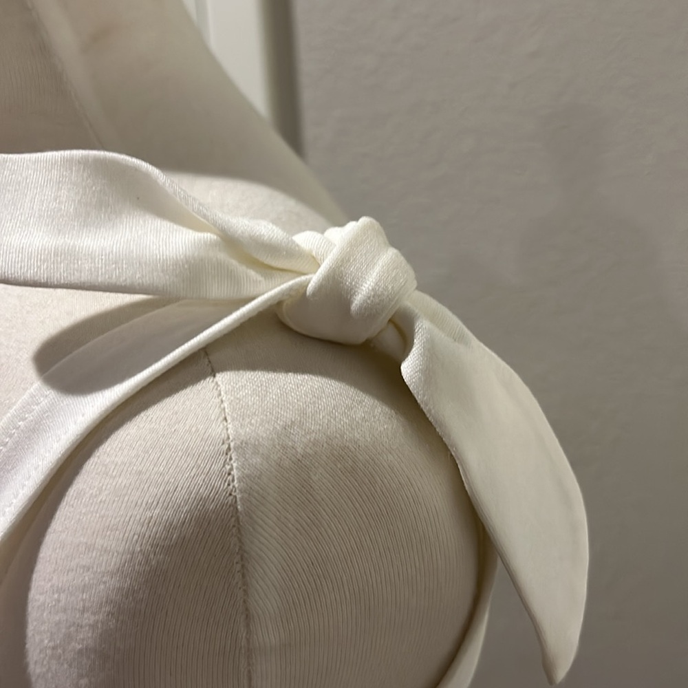 White basic bodysuit with ties - Picture 2 of 4
